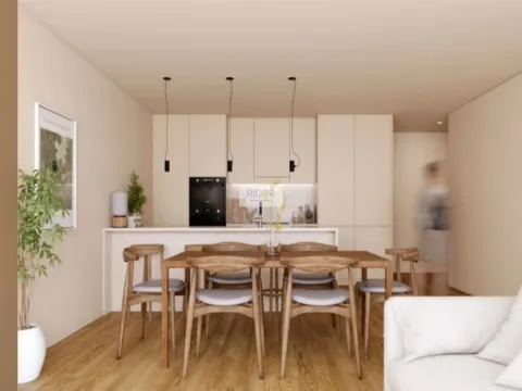 Apartamento T1 com jardim de a 300mts da praia de Matosinhos 