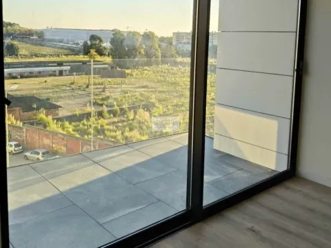 Apartamento T2 novo com vista mar em Matosinhos sul