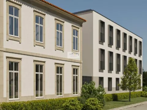 Apartamento T1 com mezanino novo no pólo universitário!