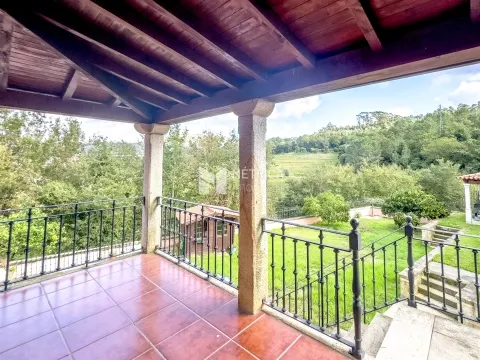 Moradia Isolada T3 + Anexo / Ponte de Lima / Venda