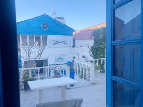 Casa T6 na Praia da Costa Nova, a 500 metros da praia