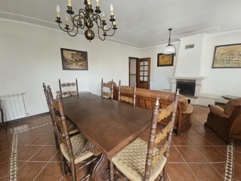 3-Bedroom Duplex House in Aveiro, São Bernardo