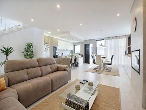 Chalet T4 en Aveiro, Esgueira, de arquitectura moderna