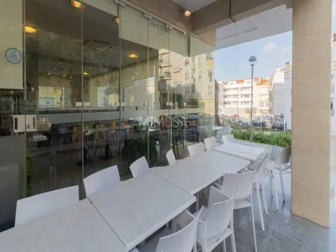 Excellente opportunité – Restaurant entièrement équipé à Lagos