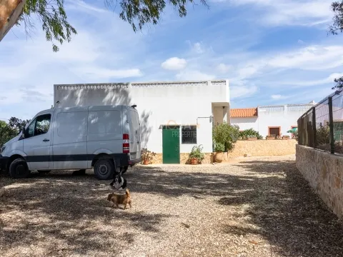 Landbesitz 3 Schlafzimmer