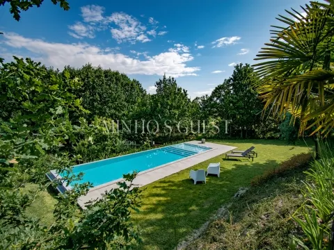 Nature Retreat: Villa with Pool, Private Jacuzzi & 1.6 Hectares of Pure Tranquility