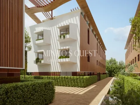 Duplex T3 de Luxo com Piscina | Av. da Boavista - Porto