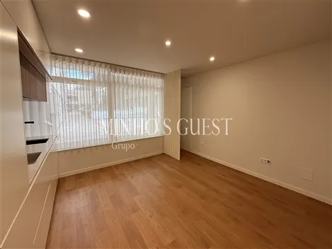 Apartamento T2 (Novo) c/ AC Bosch - Braga Centro