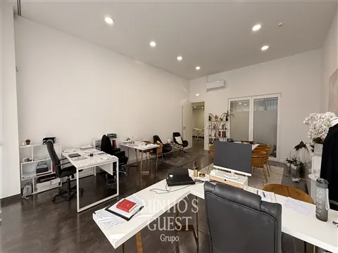 Escritório c/ 50m2 equipado c/ AC - Ferreiros, Braga