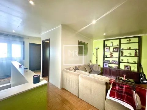 Semi-detached house T2