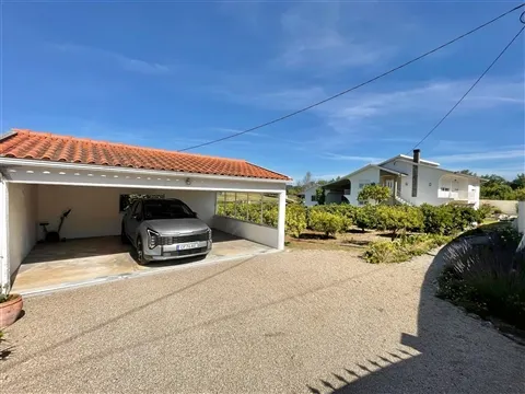 Detached house T5