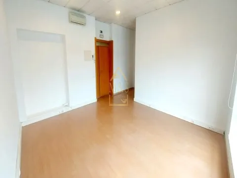 Escritório arrendar, Lugar Garagem, Paranhos, Porto 