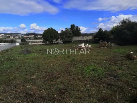 Terreno urbano 861 m² murado – Fradelos, Famalicão