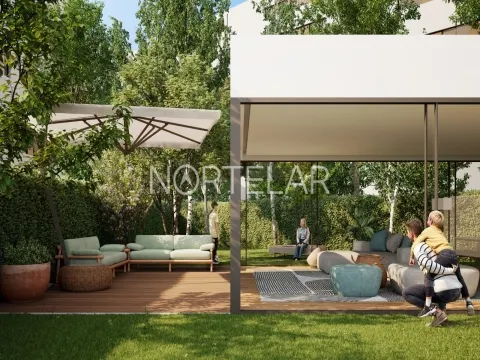 Apartamento T3 com terraço amplo no VC Forte, Vila do  em frente ao mar