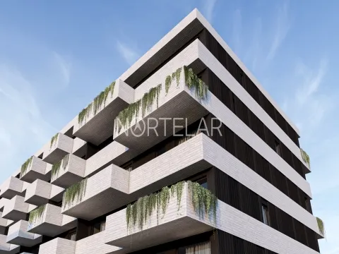 T4 novo com varandas amplas e garagem – Valongo