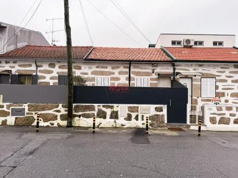 Moradia em Banda T1+1