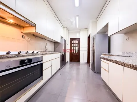 Apartamento T4