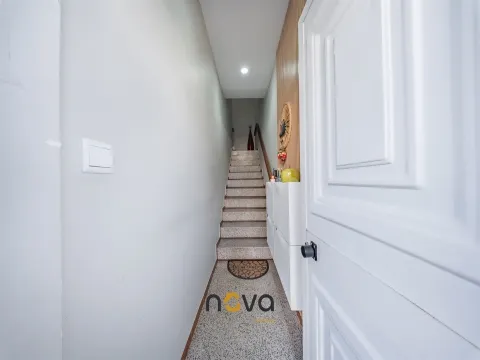 House T6