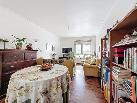 Apartamento T2 com parqueamento - centro da cidade