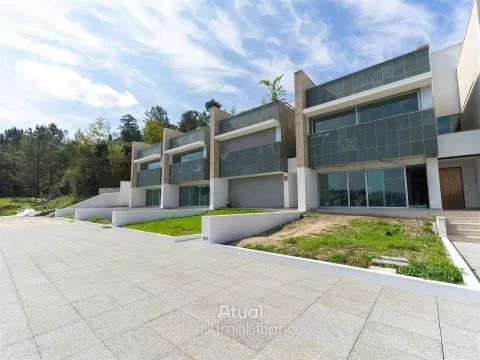 Maison dans village 3 Chambre(s)+1