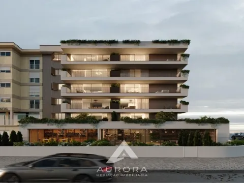 Apartamento T3 - Terraço + varanda + 2 lugar de garagem + arrumos