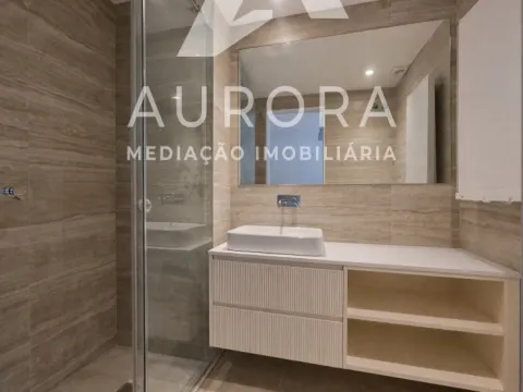 Apartamento T2 último piso - Vista mar - Varanda Sul - 3 Lugares de garagem + Arrumos