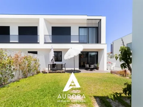 Moradia T4 Moderna em São João de Ver – Próxima de Santa Maria da Feira