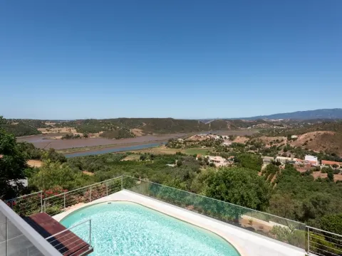 Villa privada com vistas fenomenais para o rio Arade