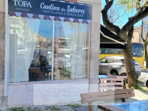 Pastelaria com esplanada junto à estação da Amadora | Investimento Garantido 