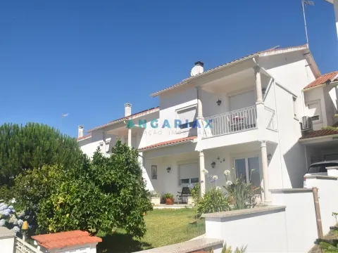 ANG1443 - Moradia T4 para Venda em Figueiró dos Vinhos