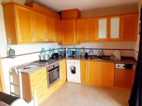 ANG1446 - 4 Bedroom House for Sale in Leiria