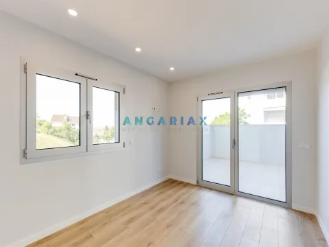 ANG1615 - Appartement de 2 Chambres à Vendre à Marrazes, Leiria