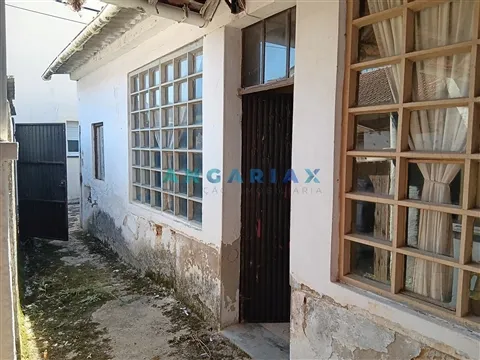 ANG1687 - Moradia T3 para Venda em Batalha