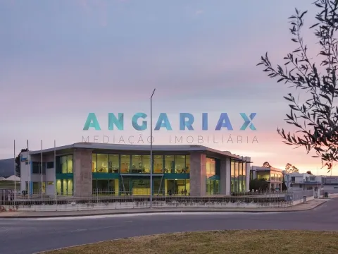 ANG737 - Pavilhão Industrial para Venda em Porto de Mós, Leiria