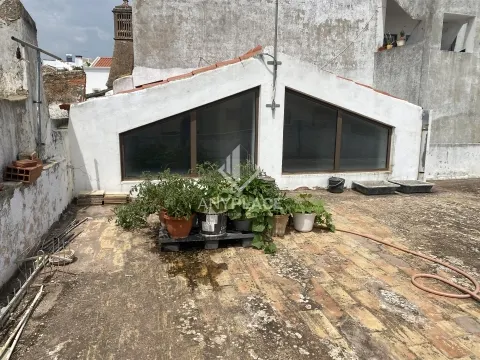 Dos villas en la zona histórica de Loulé: ¡una oportunidad única!