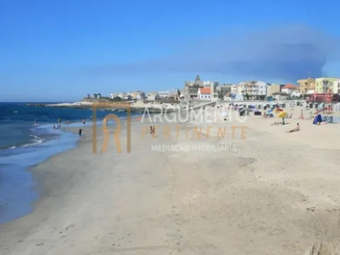 T2 na Praia da Apúlia com piscina