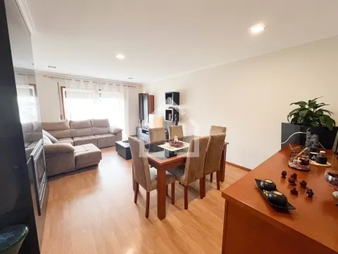 Apartment Floor Dwelling T2