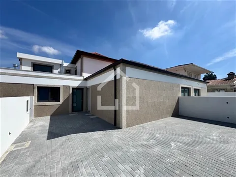 Andar Moradia T3 - Lobão