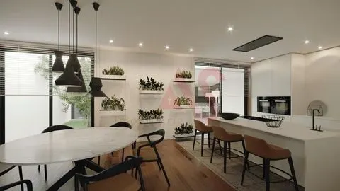 Moradia T3 de luxo, inserida no condomínio fechado, Com 3 SUITES, Garagem p/ 3 carros, em Guimarães