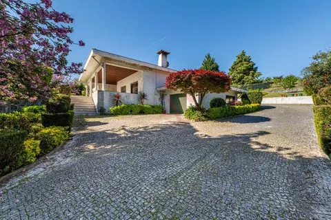 Einfamilienhaus T4 in Ronfe, Guimarães