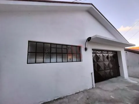 Armazém para arrendamento com 212 m2 em São João de Vizela