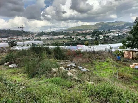 Terreno para construção com 913 m2 na Cidade de Vizela