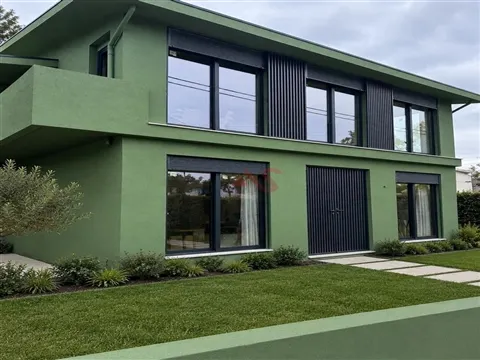 Apartamento T3 Duplex em São Mamede do Coronado, Trofa