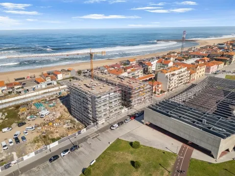 Apartamento T1 no empreendimento Espinho Beach Residendes em Espinho