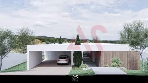 Terreno para construção com 800 m2 e projeto aprovado em Revinhade, Felgueiras