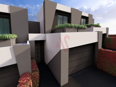 Moradia T3 em Banda em construção em Idães, Felgueiras