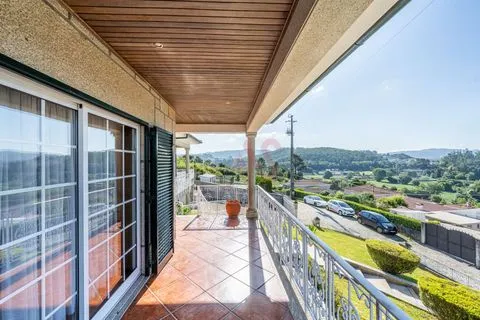 Casa indipendente con 3 camere da letto a Moreira de Cónegos - Guimarães