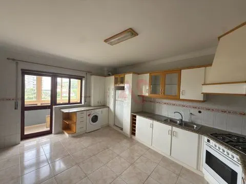 Apartamento T3 para arrendar em Margaride, Felgueiras