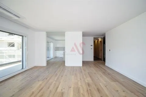 Apartamento T3 NOVO em Famões, Odivelas