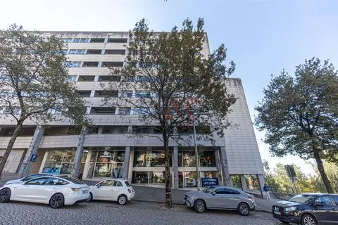 Maisonette-Wohnung mit 3 Schlafzimmern in Maia